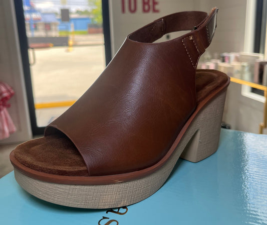 Clue Sandals | Pierre Dumas